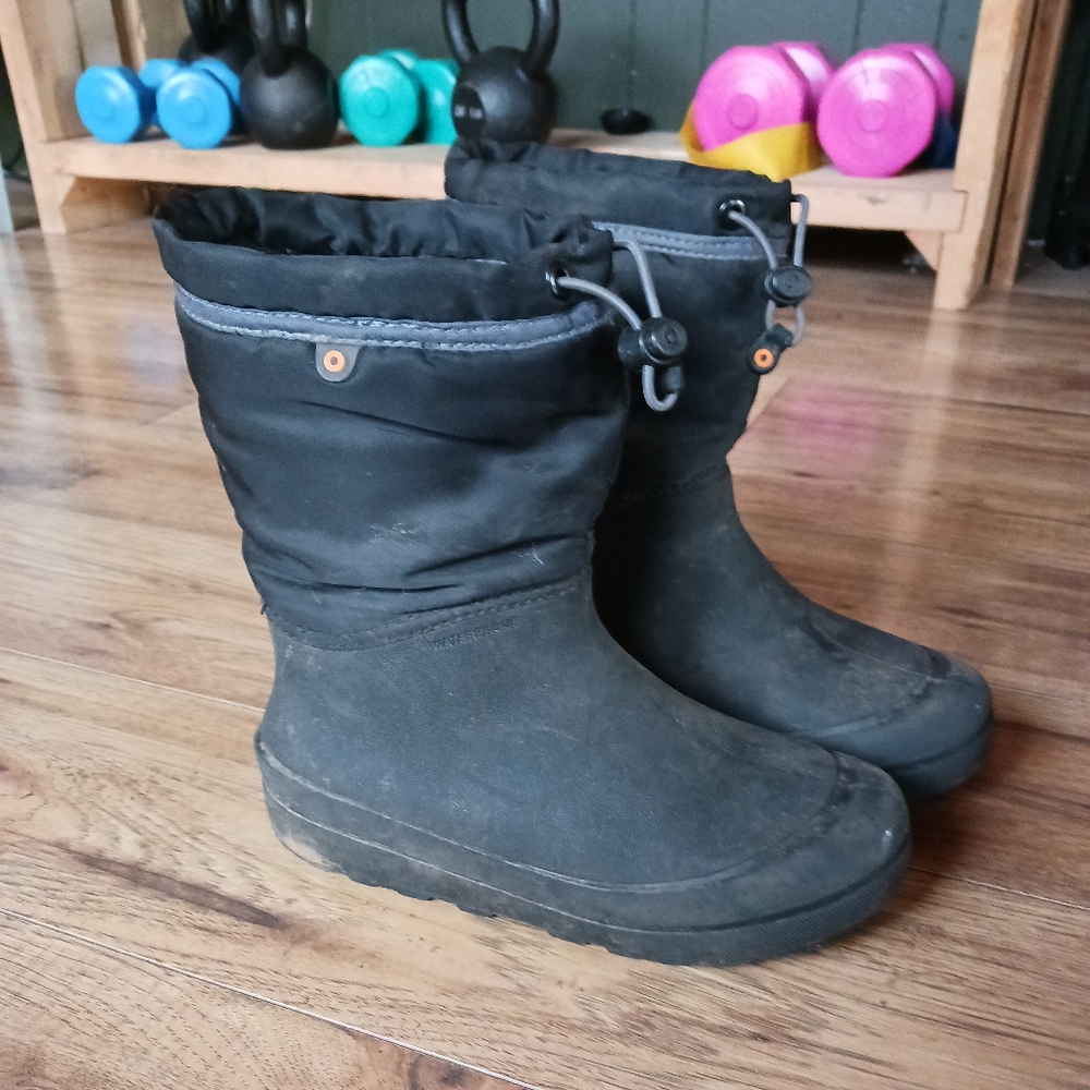 Black Bogs Boots Size 5